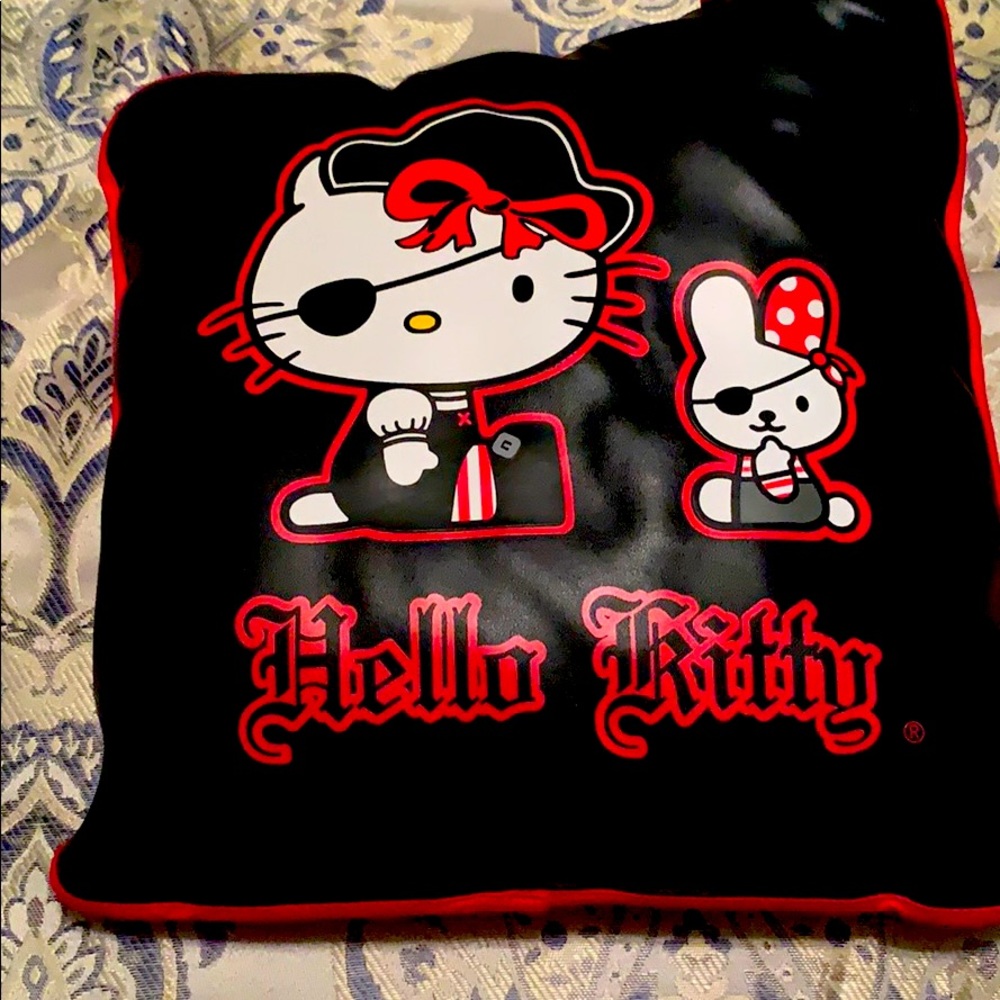 HELLO KITTY PILLOW